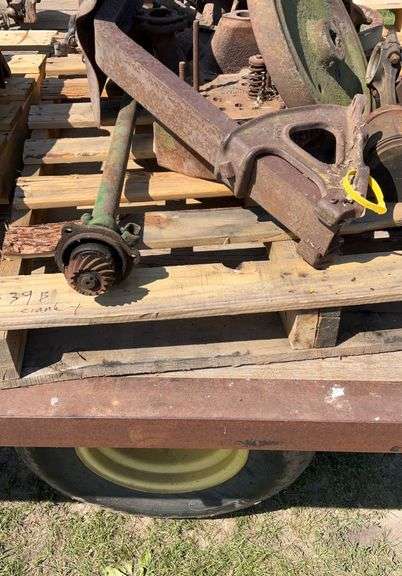John Deere 1939 B crank, head, flywheel, seat, pistons, fan shaft, misc.