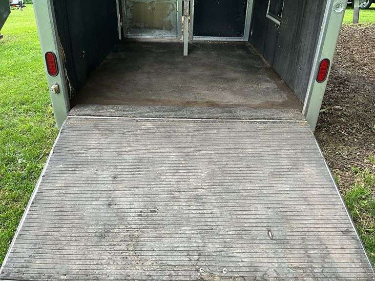 2008 MerHow Aluminum 4 Horse Back and Side Loading Trailer, 18’x83”, Fold D