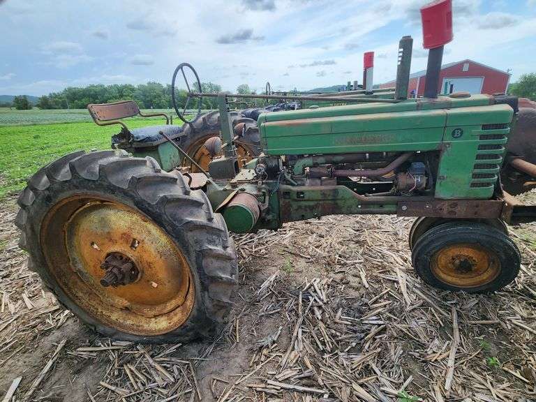 1951 John Deere B Tractor, NF; 12.4x38 tires & rims; PTO; engine is free; n