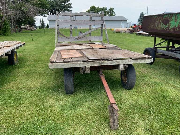 Hayrack and gear