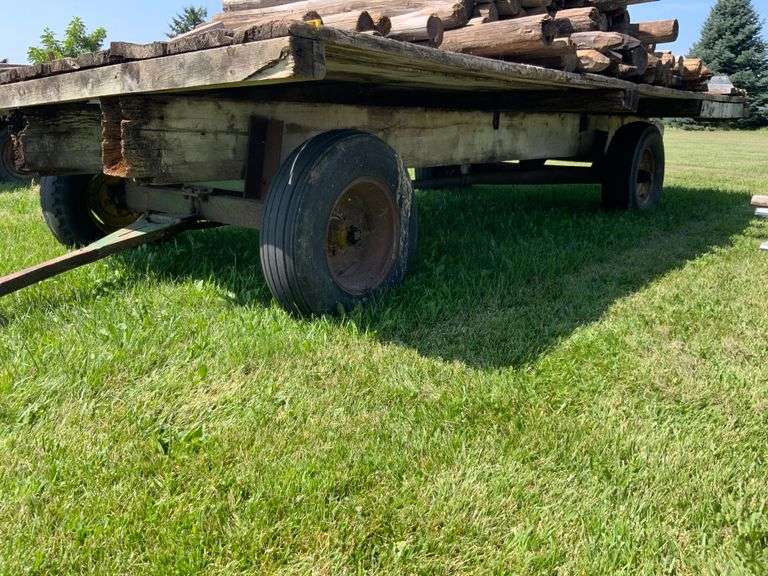 16ft x 8ft hay rack on JD running gear