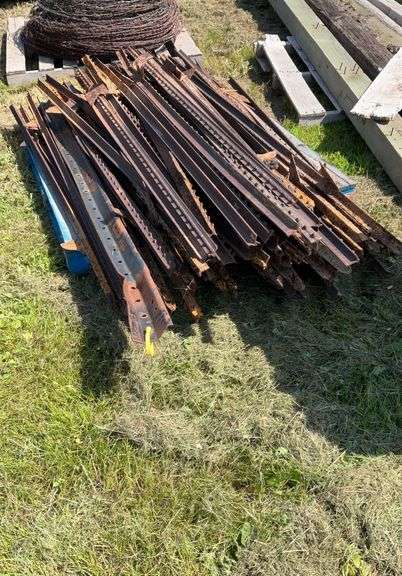 Pallet of Steel 6ft fence posts. 75 count