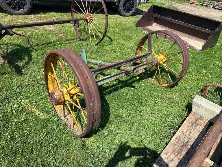 Back axle off steel wheel JD wagon