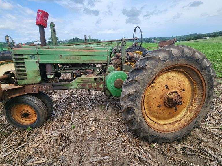 1951 John Deere B Tractor, NF; 12.4x38 tires & rims; PTO; engine is free; n