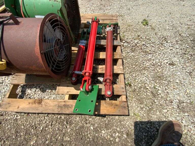 2- Red hyd Cylinders