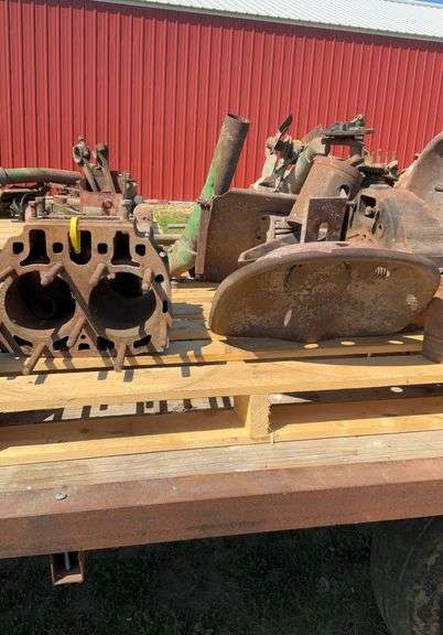 John Deere B block, head, water pipes, power troll block, air intake