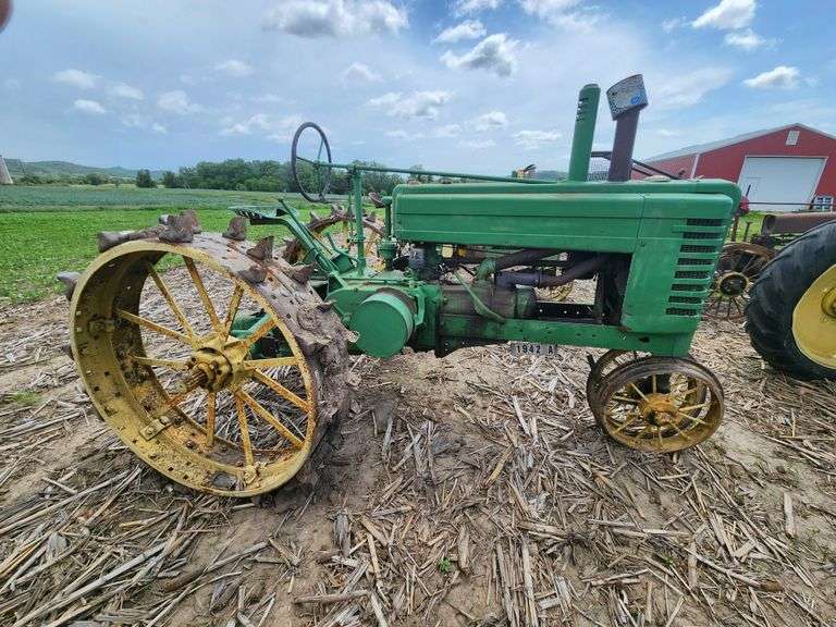 1942 John Deere A Tractor, NF, on Steel, Flat Spokes, Free; runs/drives; on