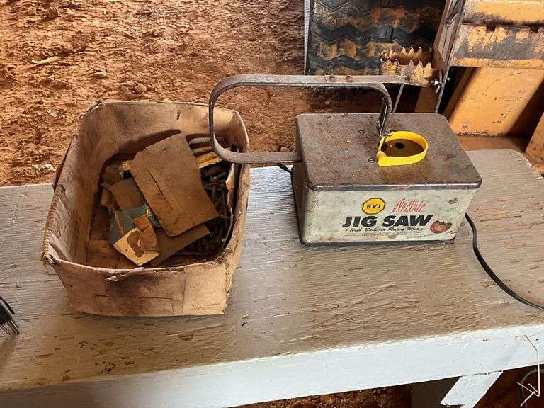 BBI electric jigsaw and tile saw