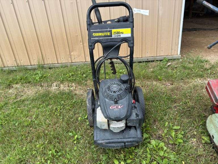 Brute 2500 PSI, 2GPM Gas Powered Pressure Washer, Honda GCV Engine, Motor i