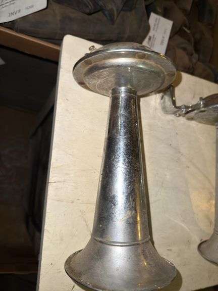 Mountable Horns for Automobiles