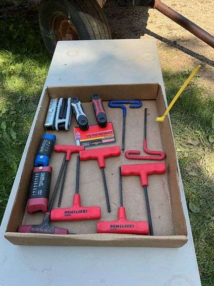 Flat of hex key wrenches