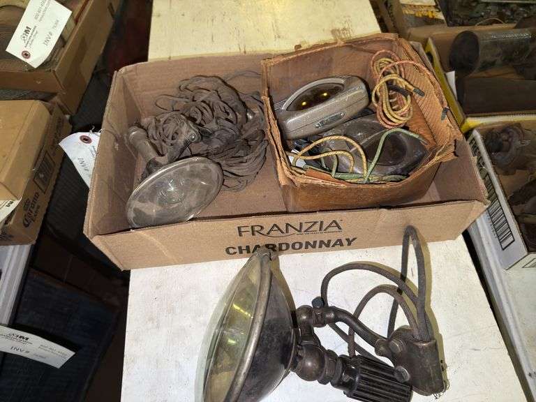 Mountable Light Assemblies for Vintage automobiles