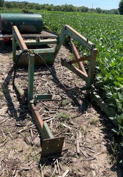 Old hydraulic loader w/manual trip
