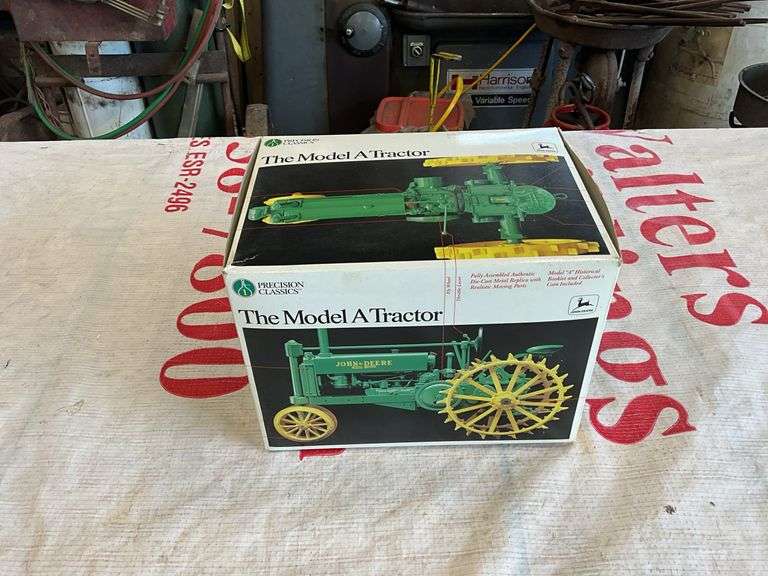 Ertl Precision Classics 1/16 Model A tractor