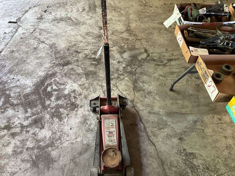 3 Ton Service Jack with Swift Lift Technology