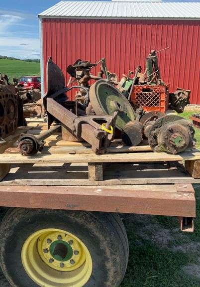 John Deere 1939 B crank, head, flywheel, seat, pistons, fan shaft, misc.