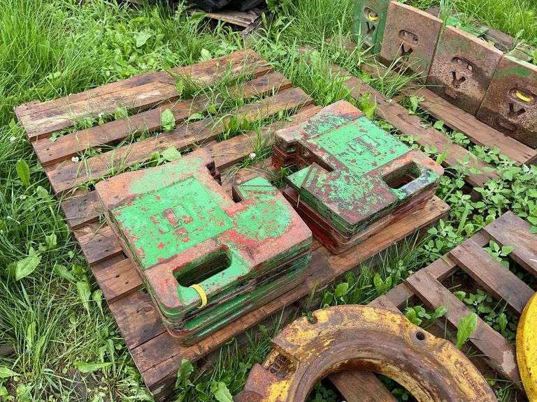 (10) IH Suitcase weights, green

**Times the Money**