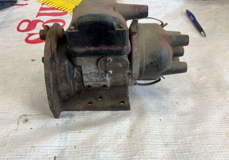 IH 4 cylinder magneto