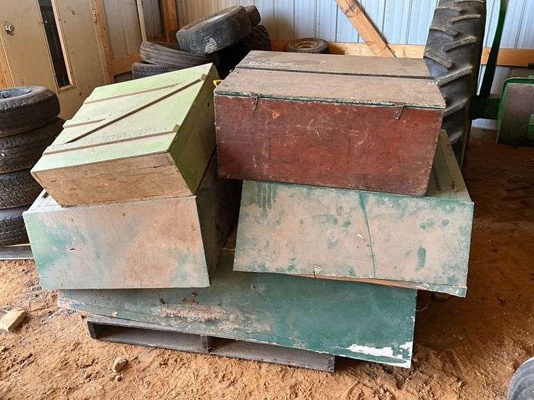 5 wooden cabinets