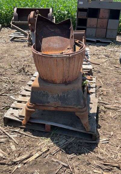 Old cast iron pot belly stove, from US Army Cannon heater #20