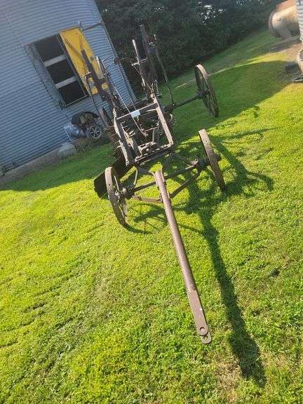 Steel Wheeled Pull Type road grader