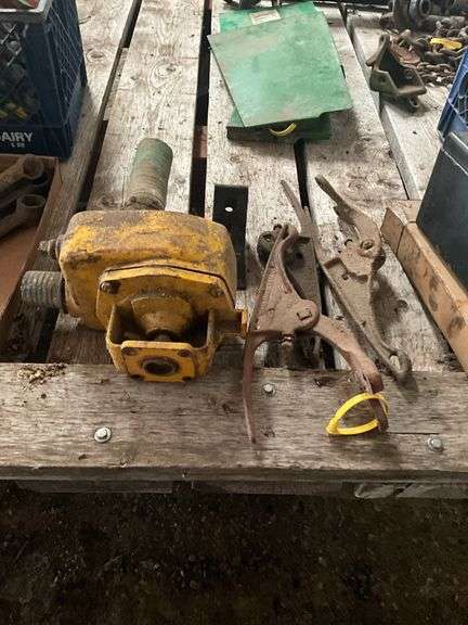 (3) sickle bar outer shoes & PTO pump - Hamilton-Maring Auction Group