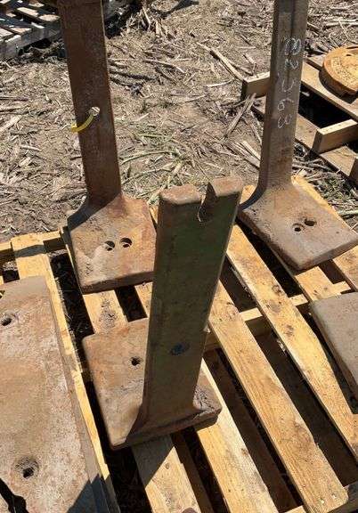 Set of John Deere 10 and 20 series front weight brackets