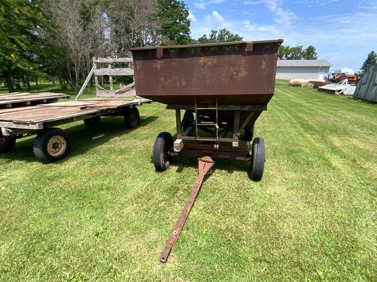 Green Gravity Wagon and Gear