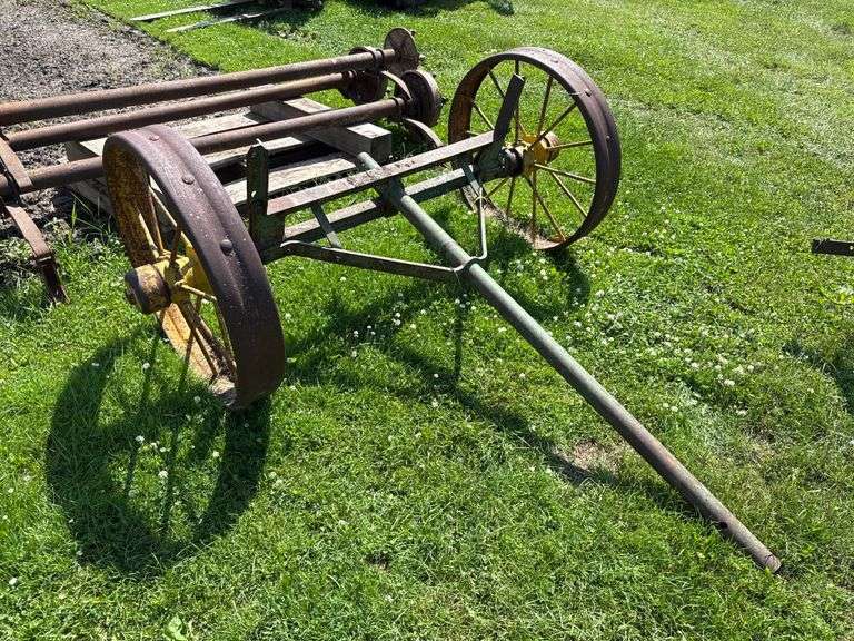 Back axle off steel wheel JD wagon