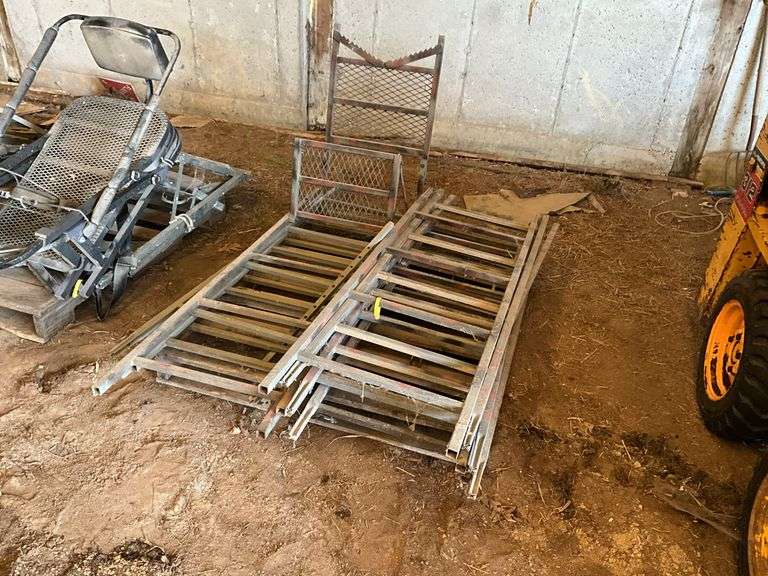 Pallet of Ladder Stands