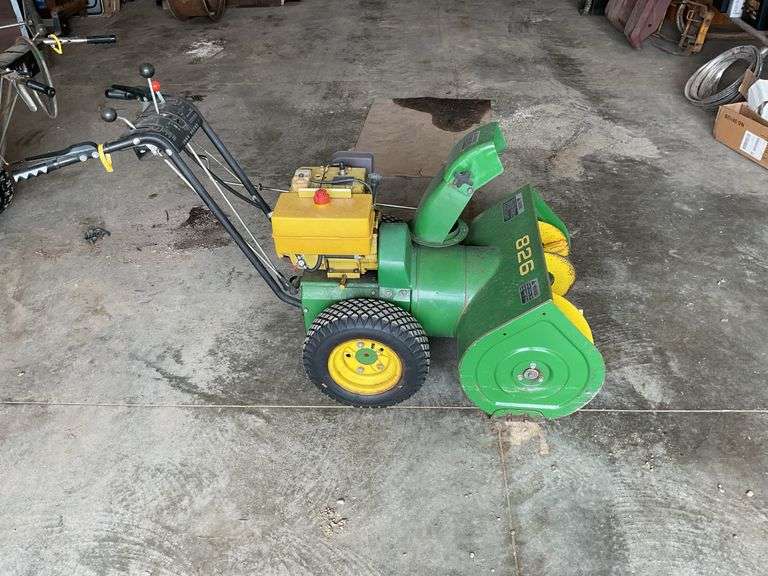 John Deere 826 snowblower