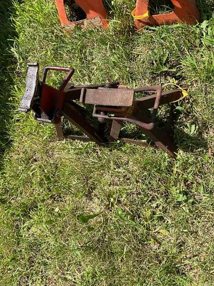 Pair of jack stand