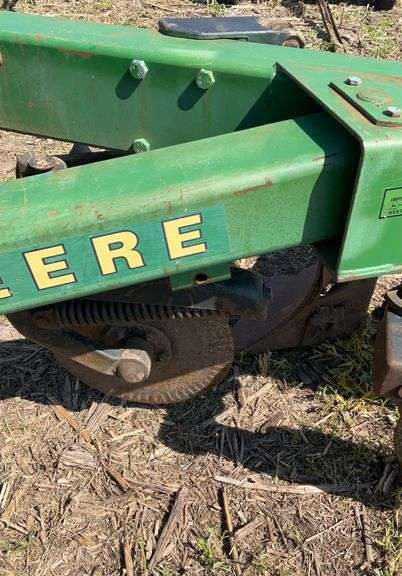 John Deere 2600 4 bottom side hill plow
SN# 014158A