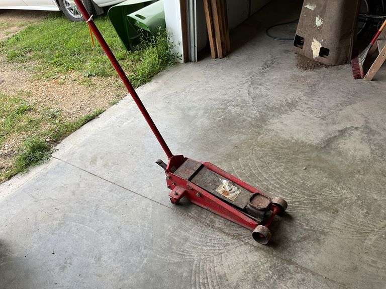 Larin 3 1/2 ton hydraulic floor jack