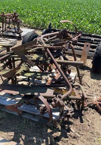 Pallet of John Deere H mounted cultivator, 2 row