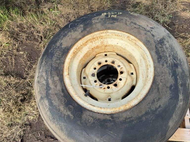 (2) 12.5L-15 Implement Tires On 6 Bolt Rims - Hamilton-Maring Auction Group