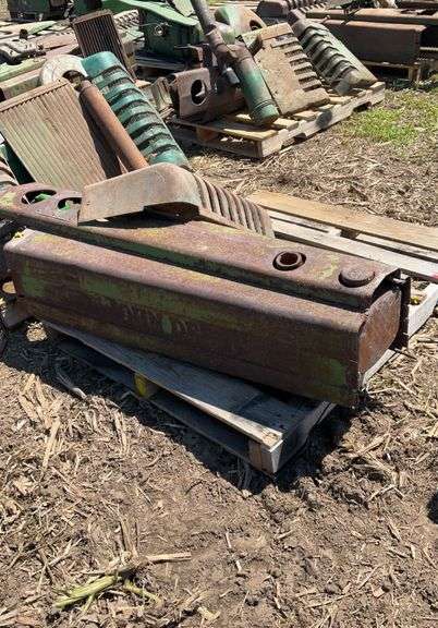 John Deere parts off A : hood, dash