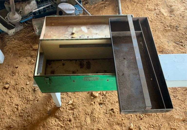 Large Steel toolbox w/ socket trays
