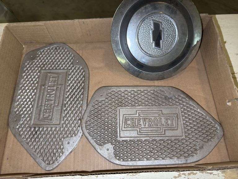 Chevy Wheel Center, Chevy Aluminum Running Board Treads