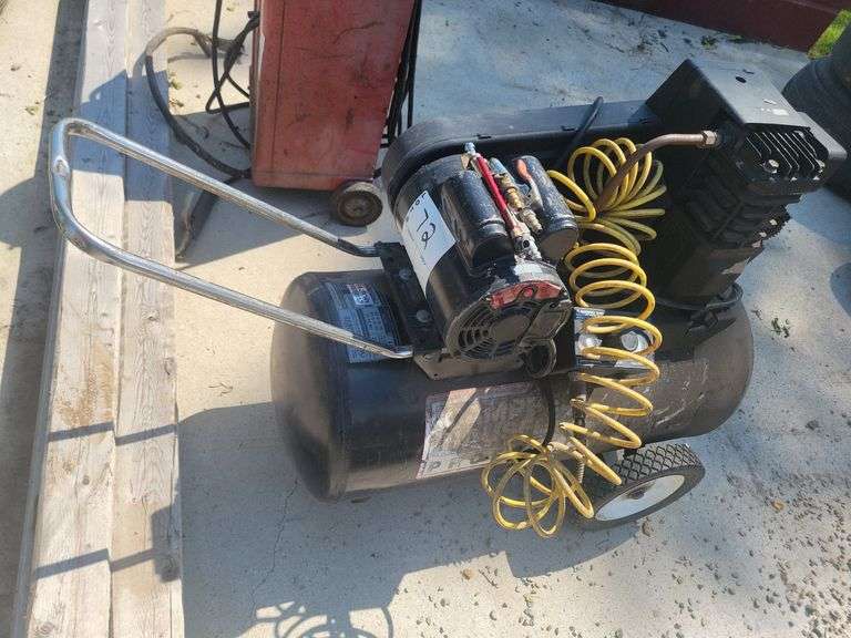 Portable air compressor, 20 gallon, 4.5 classification