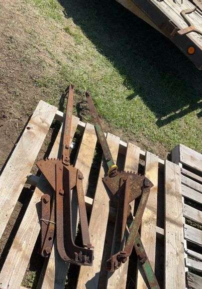 (2) side hill hitches off JD tractor