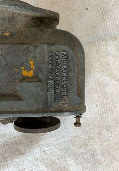 Fairbanks-Morse 4 cylinder magneto