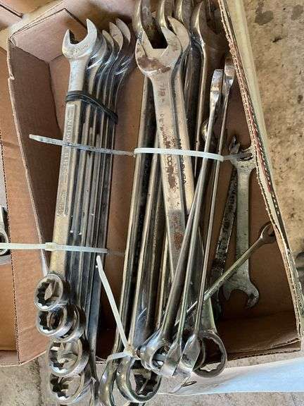 Metric and SAE Wrenches