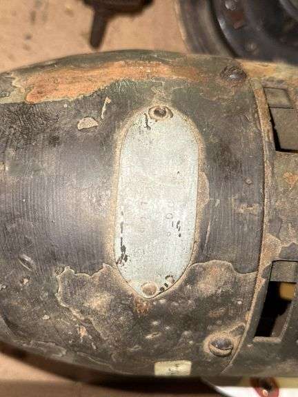 Siren and Speakers for Vintage Automobiles