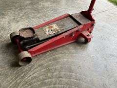 Larin 3 1/2 ton hydraulic floor jack