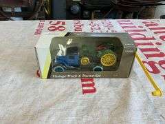 Ertl 1/32 blueprint replica vintage truck and tractor set