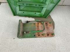 Pair of John Deere Flat Top fenders off 4020 repainted w/ brackets
