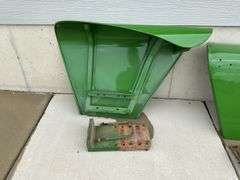 Pair of John Deere Flat Top fenders off 4020 repainted w/ brackets