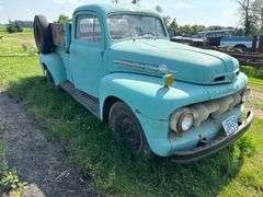 ** 1952 Ford Pickup, 1-ton, Step Side Box, Flat Head V8, Manual 4sp. w/Box 