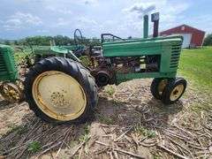 1940 John Deere A Tractor, NF, 4sp Electric Start, Long Hood, Free; runs/ne